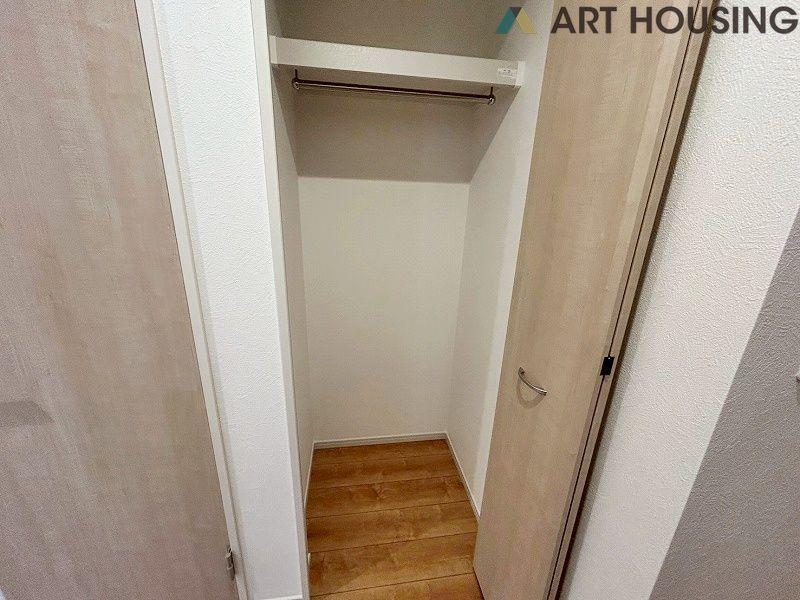 収納 - 1階ホールにも収納がございます!