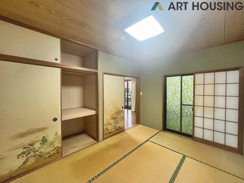 落ち着いた雰囲気の和室付きです