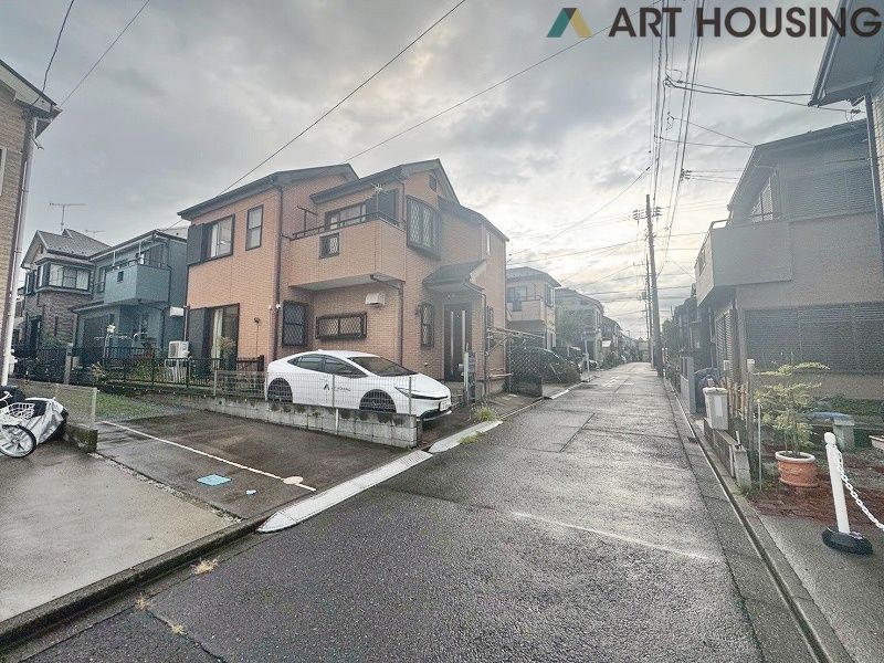 前面道路含む現地写真です