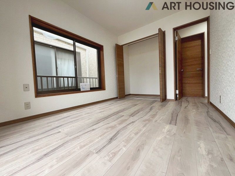 寝室 - 全居室6帖以上