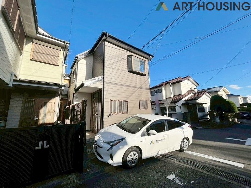 前面道路含む現地写真です