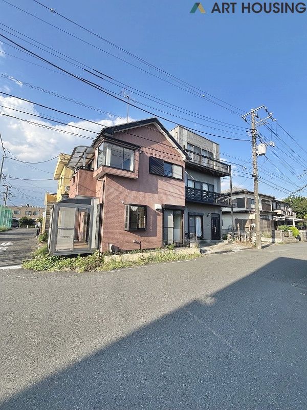 前面道路含む現地写真です