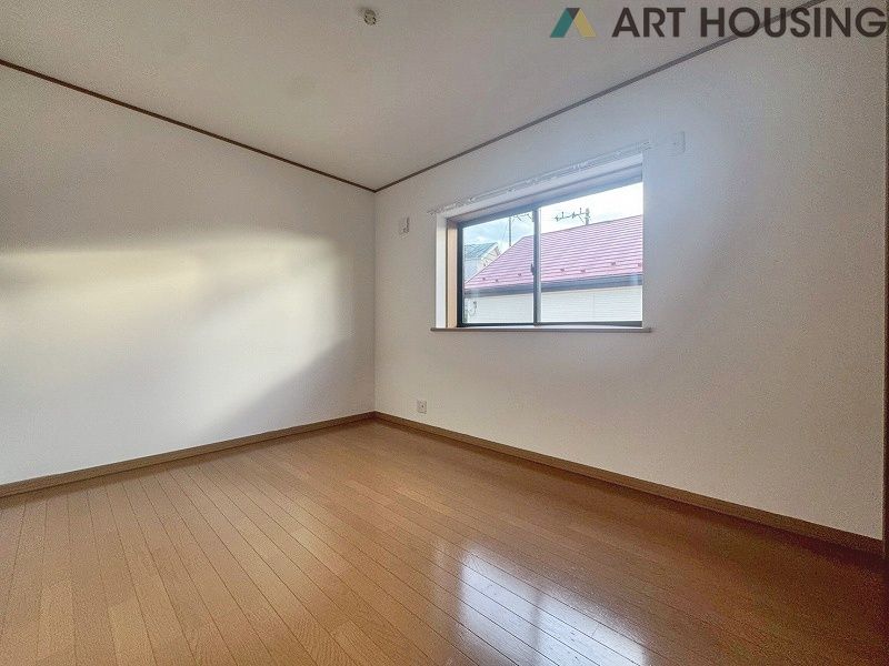 個人の部屋や寝室として使える洋室です