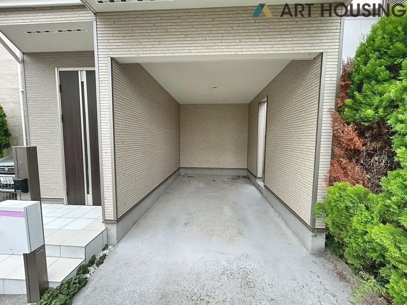 駐車場 - 駐車スペースもあります