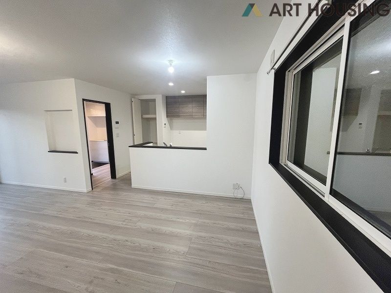 お料理をしながら会話を楽しめる対面キッチン