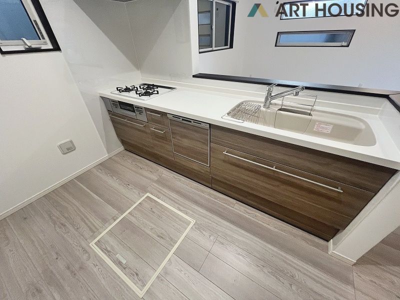 キッチン - 食器洗乾燥機は食後の家事の時間短縮に役立ちます