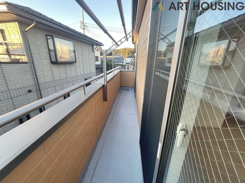 バルコニー - お洗濯にも便利なバルコニー付き