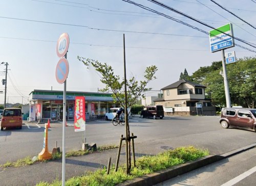 周辺 - 【コンビニエンスストア】ファミリーマート 相模原緑が丘店まで590m