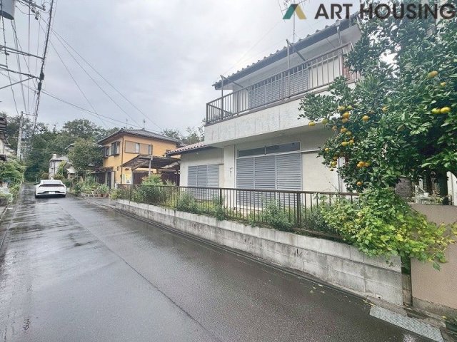 前面道路含む現地写真です