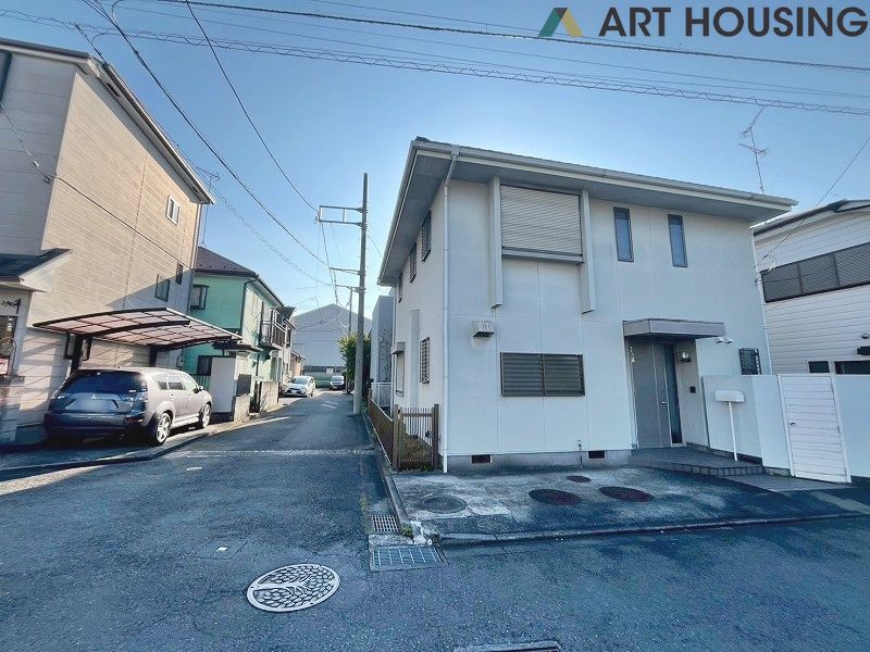 前面道路含む現地写真です