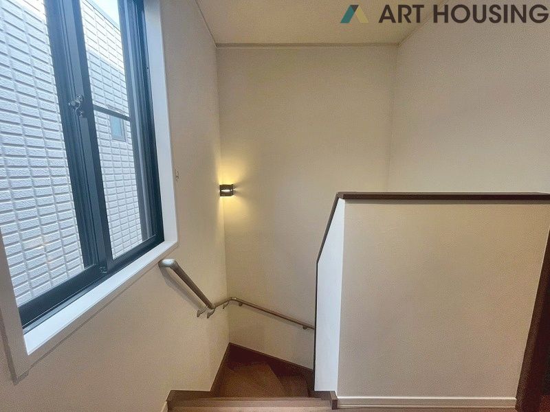 内装 - 明るい室内です