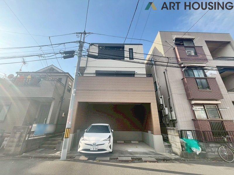 外観 - カースペースは並列で2台駐車可能です!