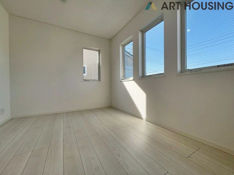 寝室 - 落ち着いて過ごせるお部屋なので、寝室にいかがでしょうか