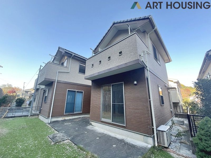 外観 - 敷地広々65坪