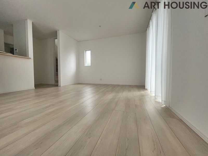 自然と家族間のコミュニケーションが増えるリビングイン階段