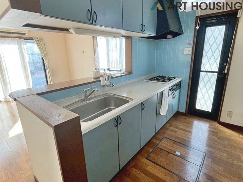 キッチン - キッチンには勝手口があり生活動線が増やせます!