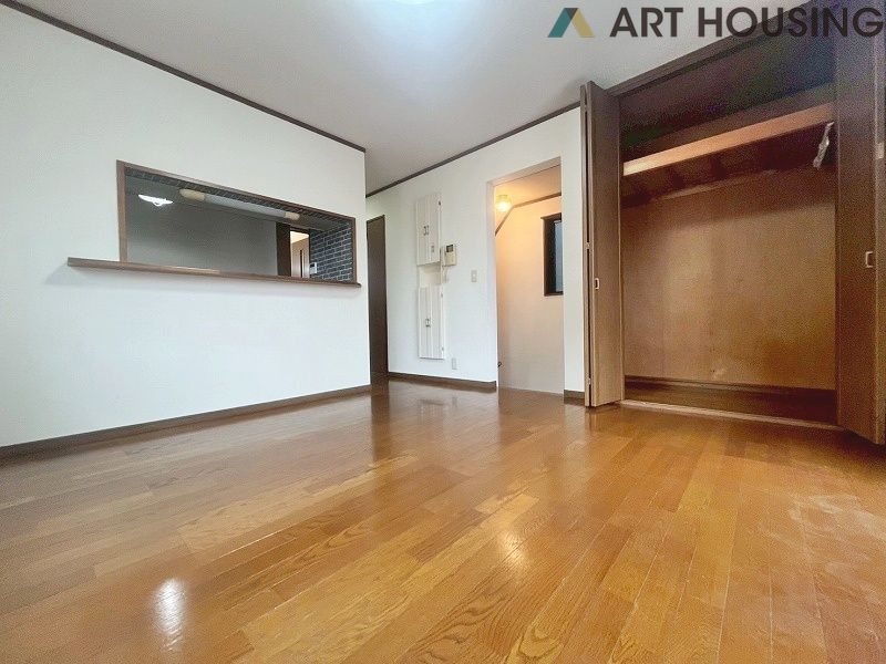 2階リビングは陽当り・風通し共に良好で、ご家族みんなで過ごす空間をより居心地良くしてくれます！