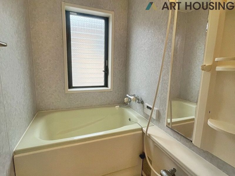 風呂 - 日々の暮らしに欠かせないお風呂です