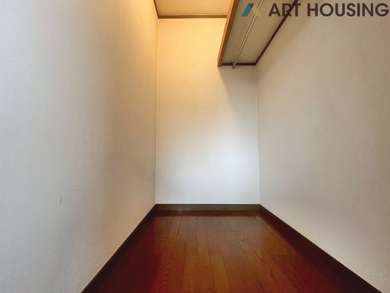 3階洋室にはウォークインクローゼットがございます!