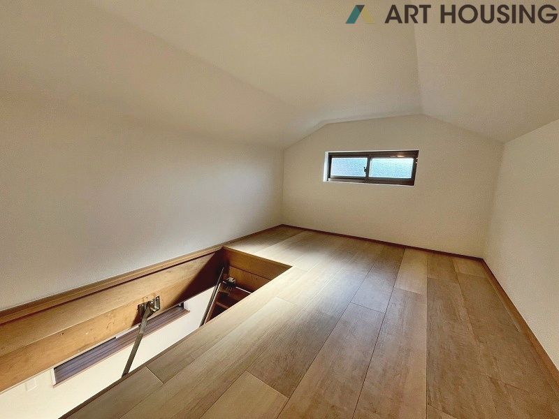 収納 - 季節物もすっきり片付ける便利な小屋裏収納