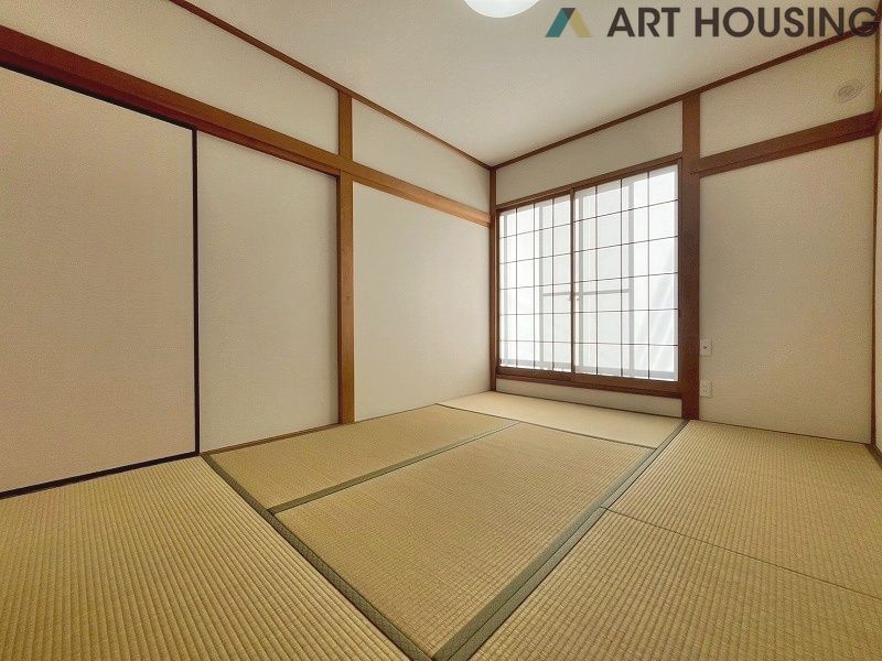 和室ならではの温かな和の空間で寛ぎの時間を過ごせます