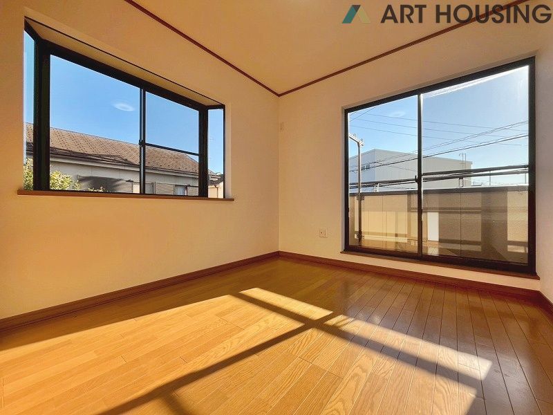 寝室 - 落ち着いて過ごせるお部屋なので、寝室にいかがでしょうか