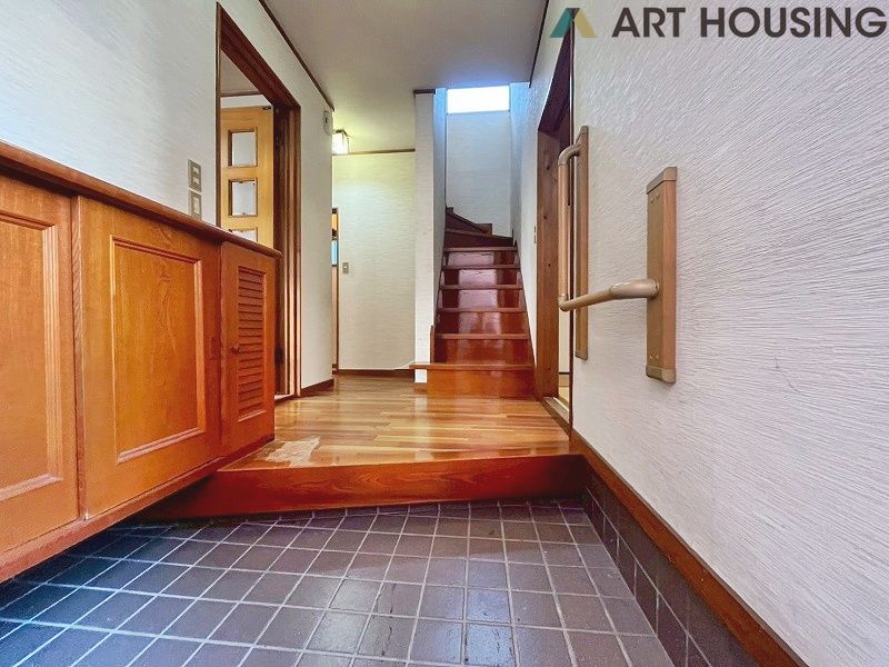 玄関 - 落ち着いた玄関です