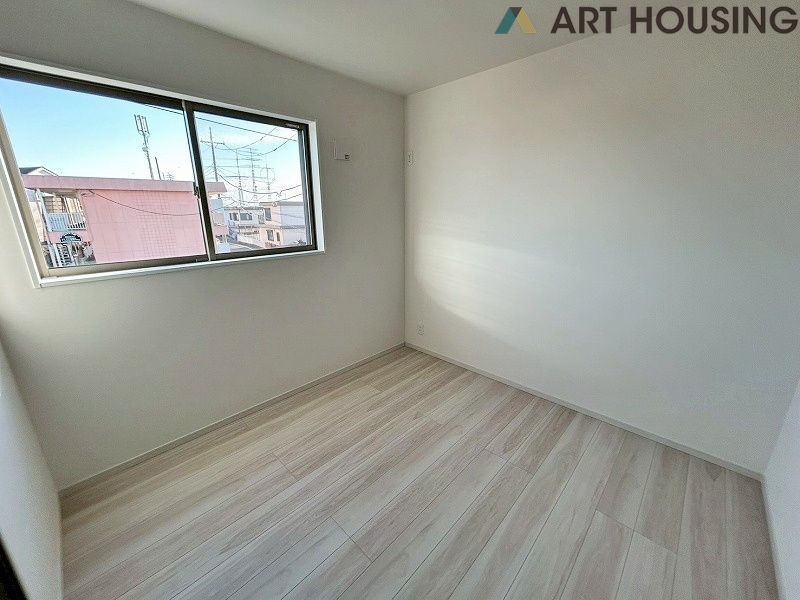 スタンダードな洋室です