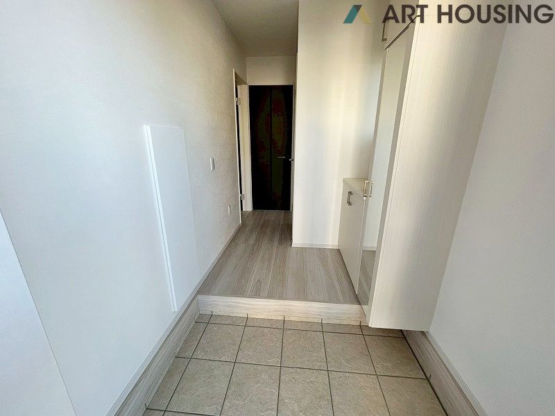 玄関 - 収納もある玄関です