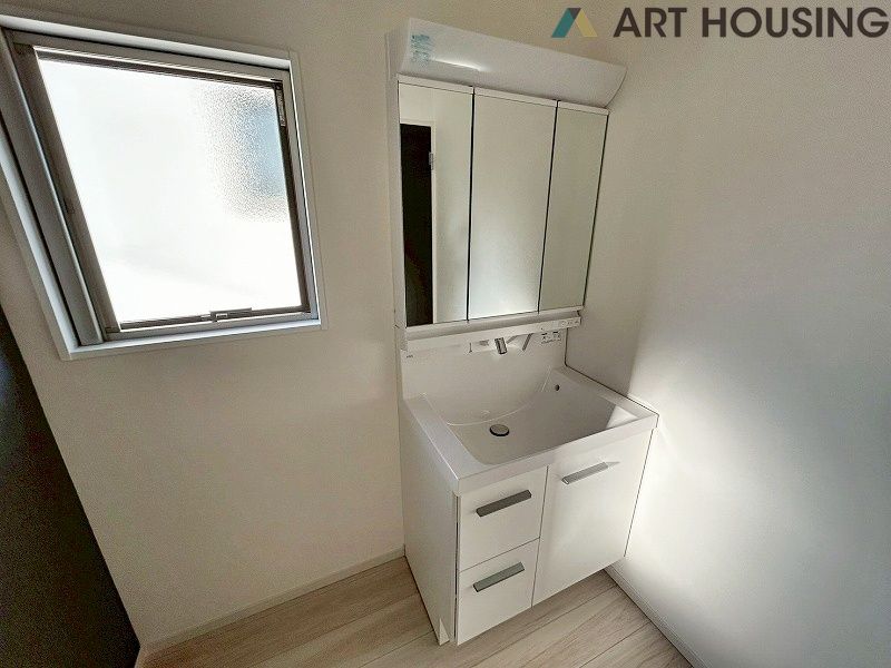 洗面 - 独立洗面台で身支度をすべて済ませてしまいましょう