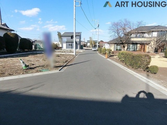 前面道路含む現地写真です