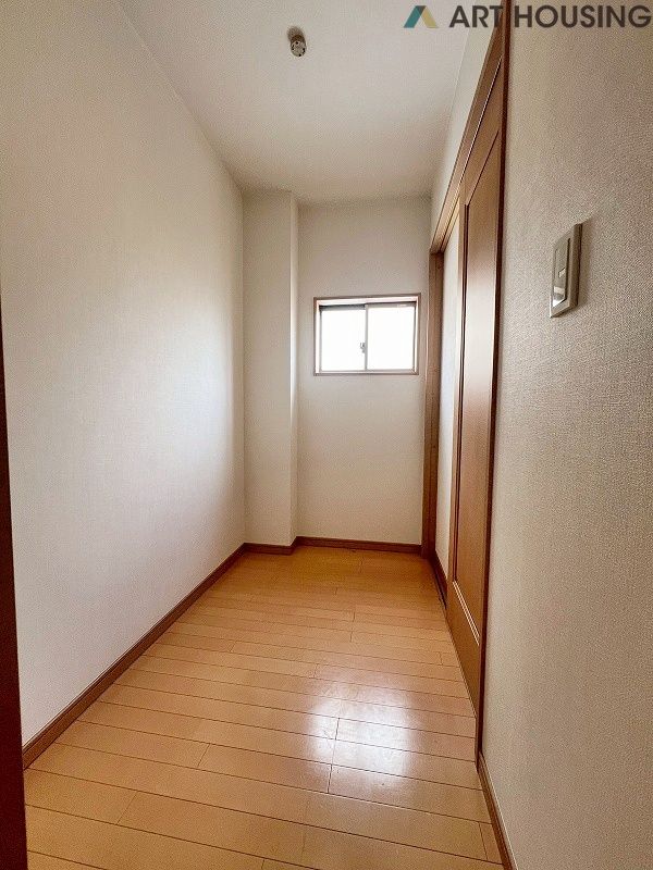 収納 - 家事スペースやストック品の収納など幅広い用途で活躍するユーティリティ