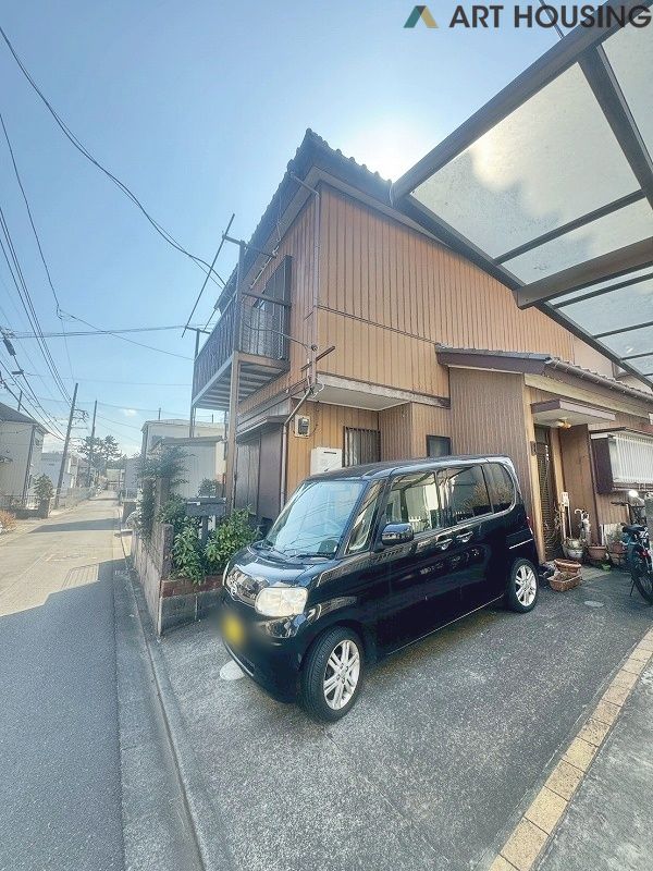 駐車場 - 車種により駐車1台可能