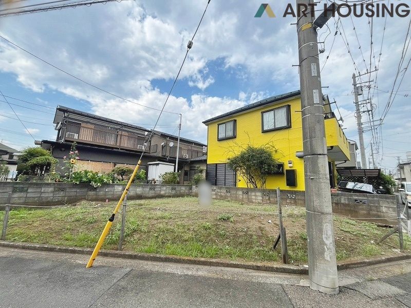 南向きの角地で陽当たり良好です！